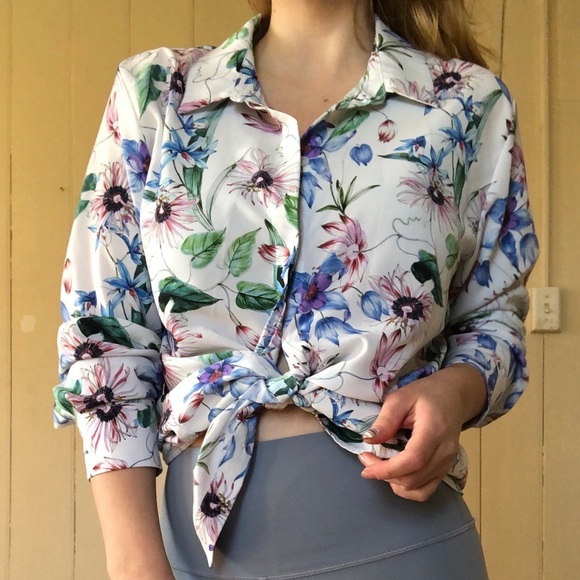 H&M blouse - Picture 7 of 8